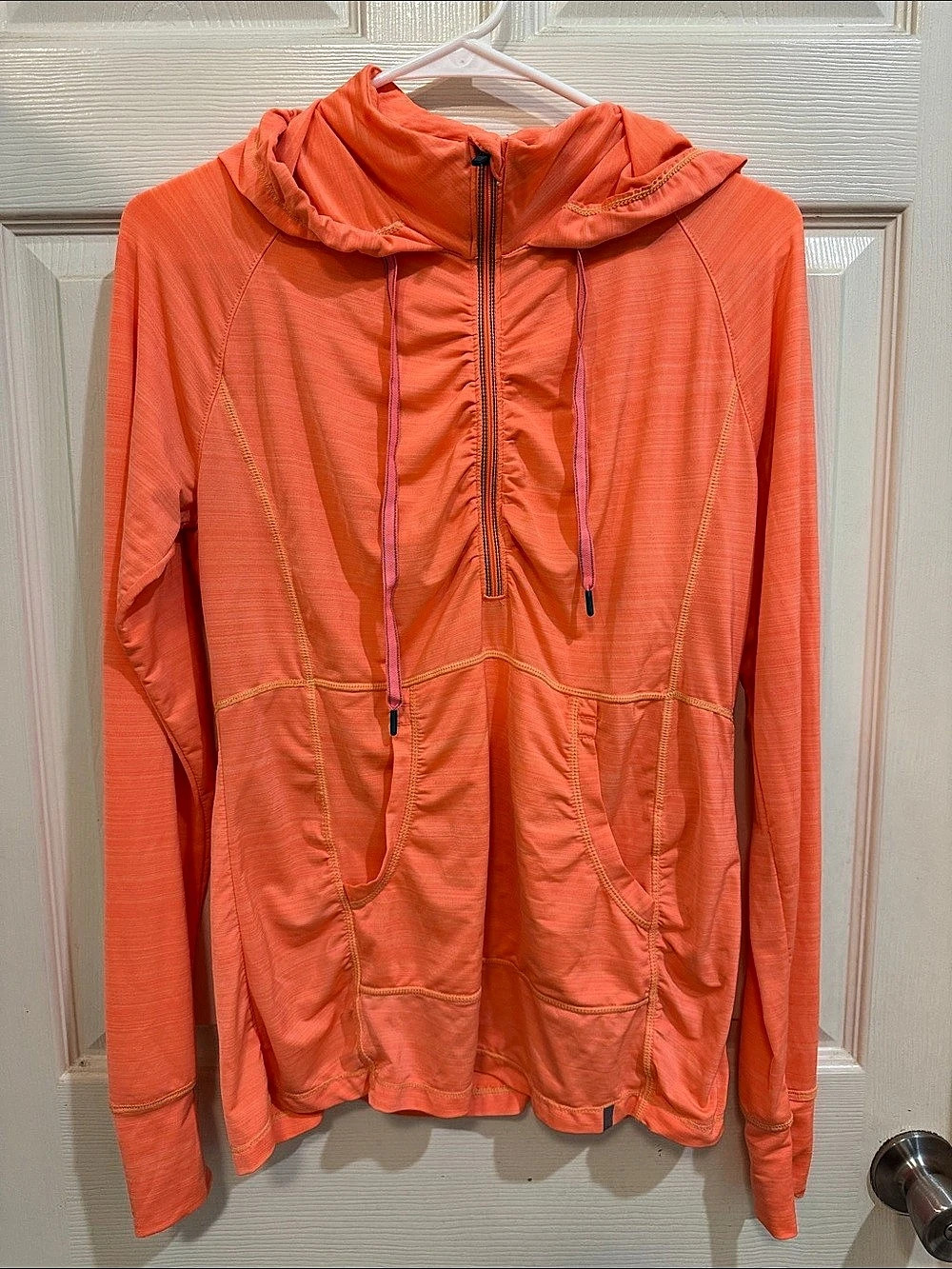 tangerine Hooded Pullover in Orange Size Medium